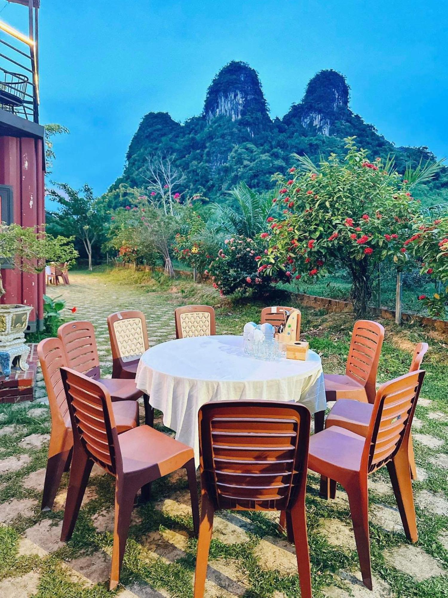 Eco Village Lodge