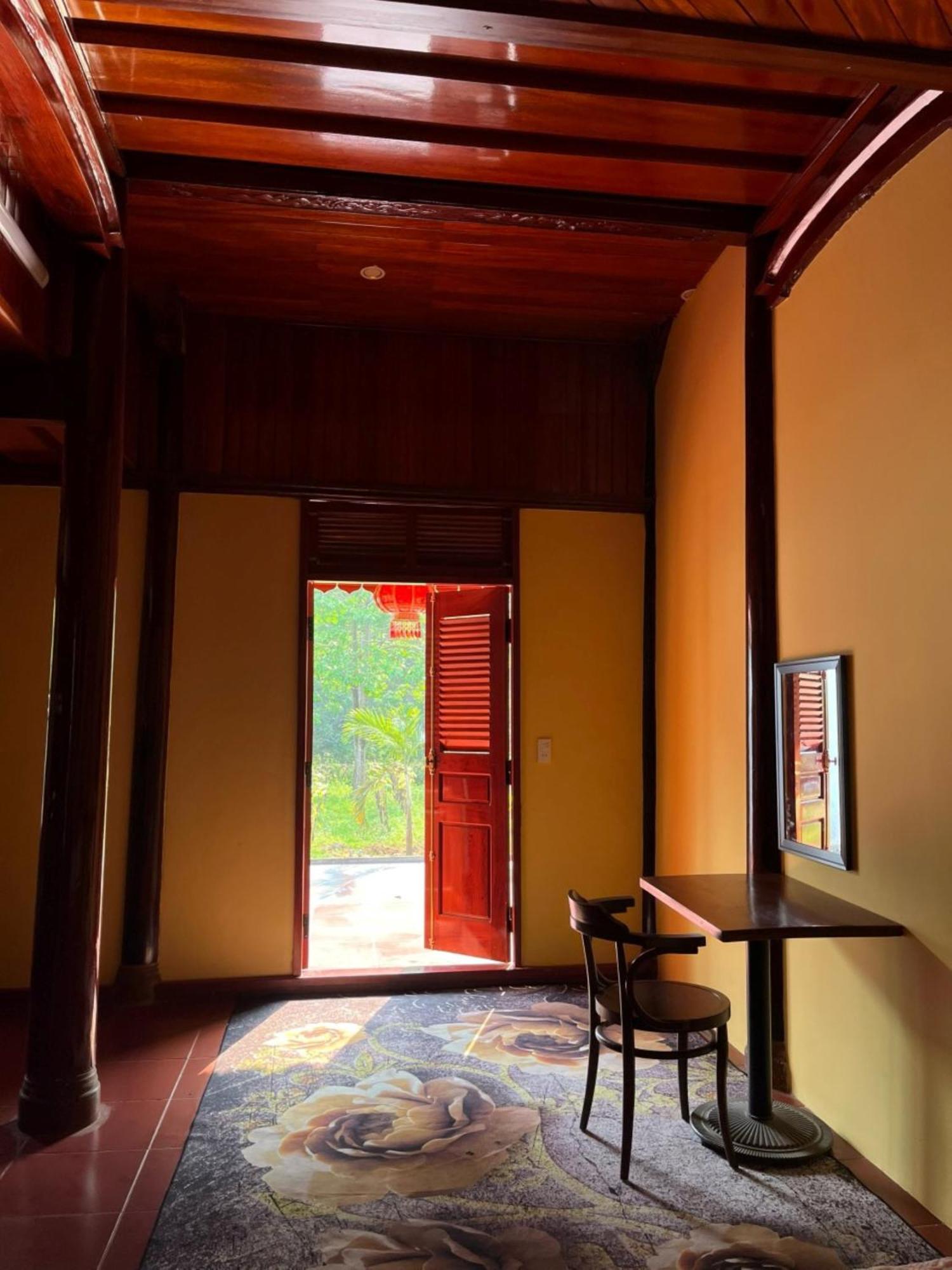 Eco Village Lodge Phong Nha